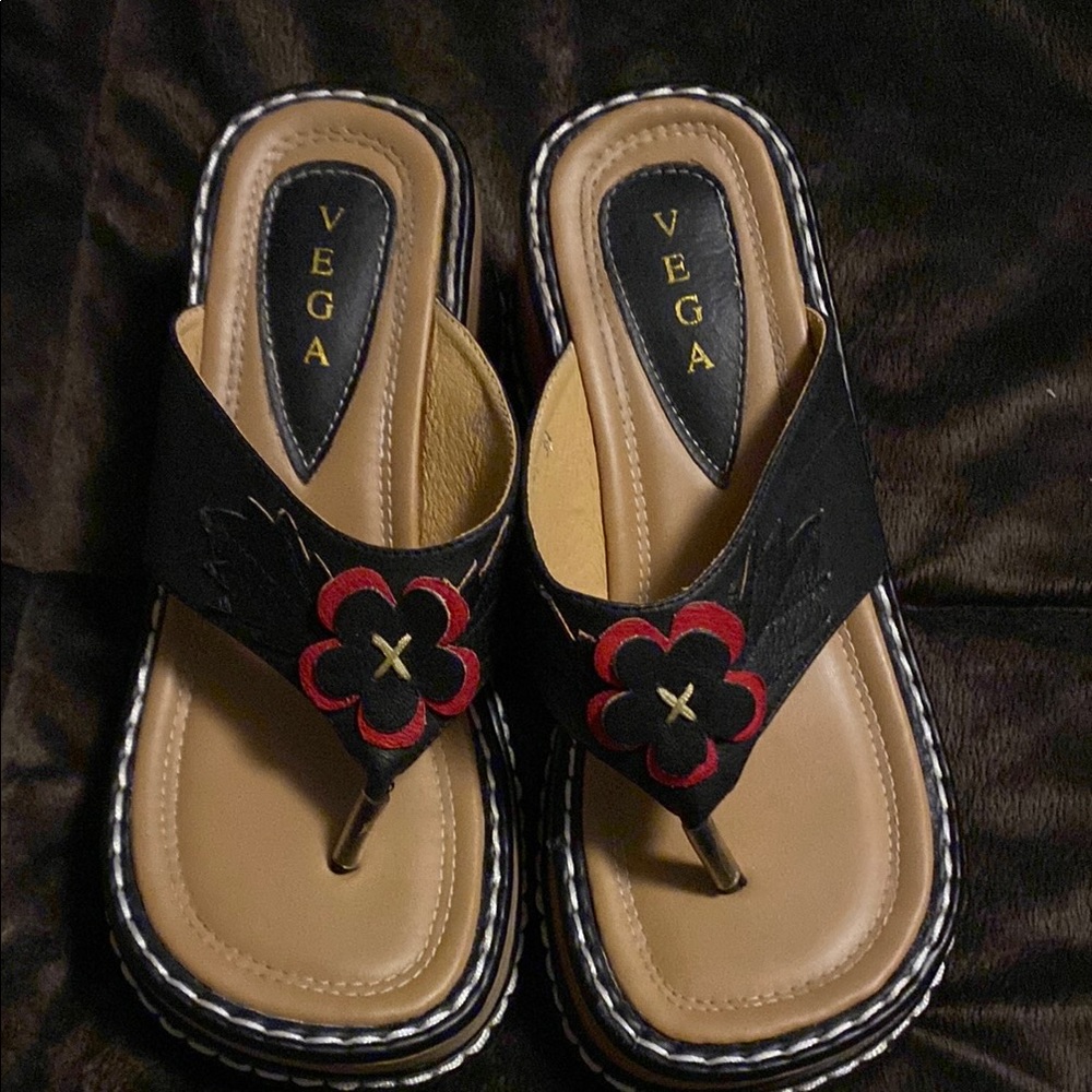 Vega Black and Red Floral Sandals